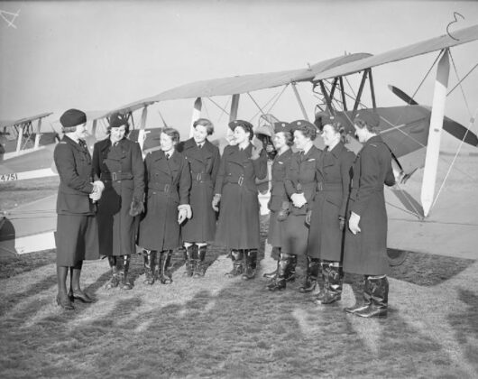 the_air_transport_auxiliary-_1939-1945_c389.jpg